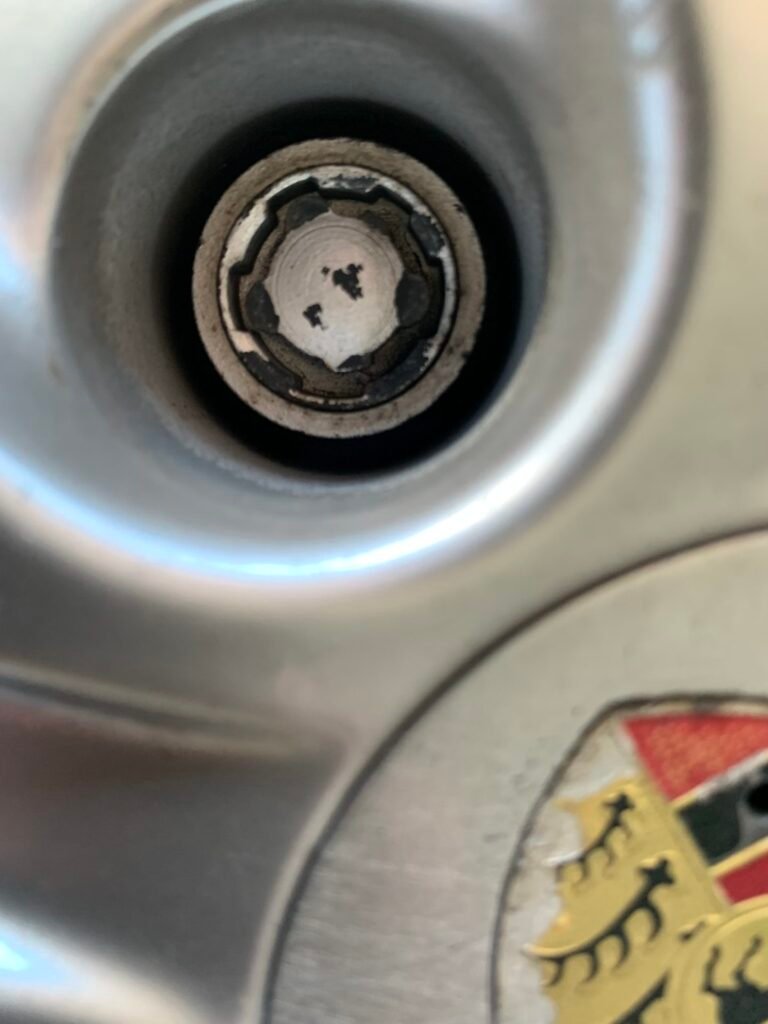 Porsche Cayenne wheel locking nut key replacement