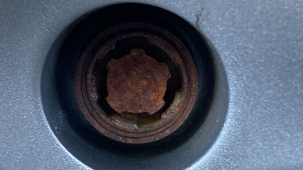 Porsche Cayman wheel locking nut key replacement