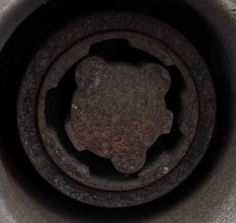 Porsche Cayman S wheel locking nut key replacement