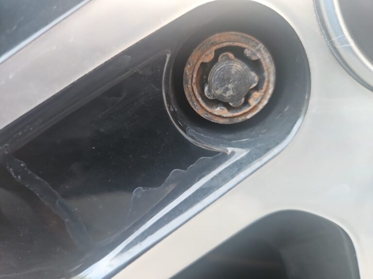 Porsche Taycan wheel locking nut key replacement