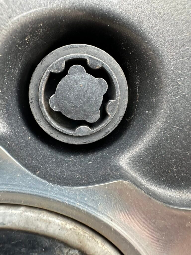 Porsche Taycan wheel lock key code