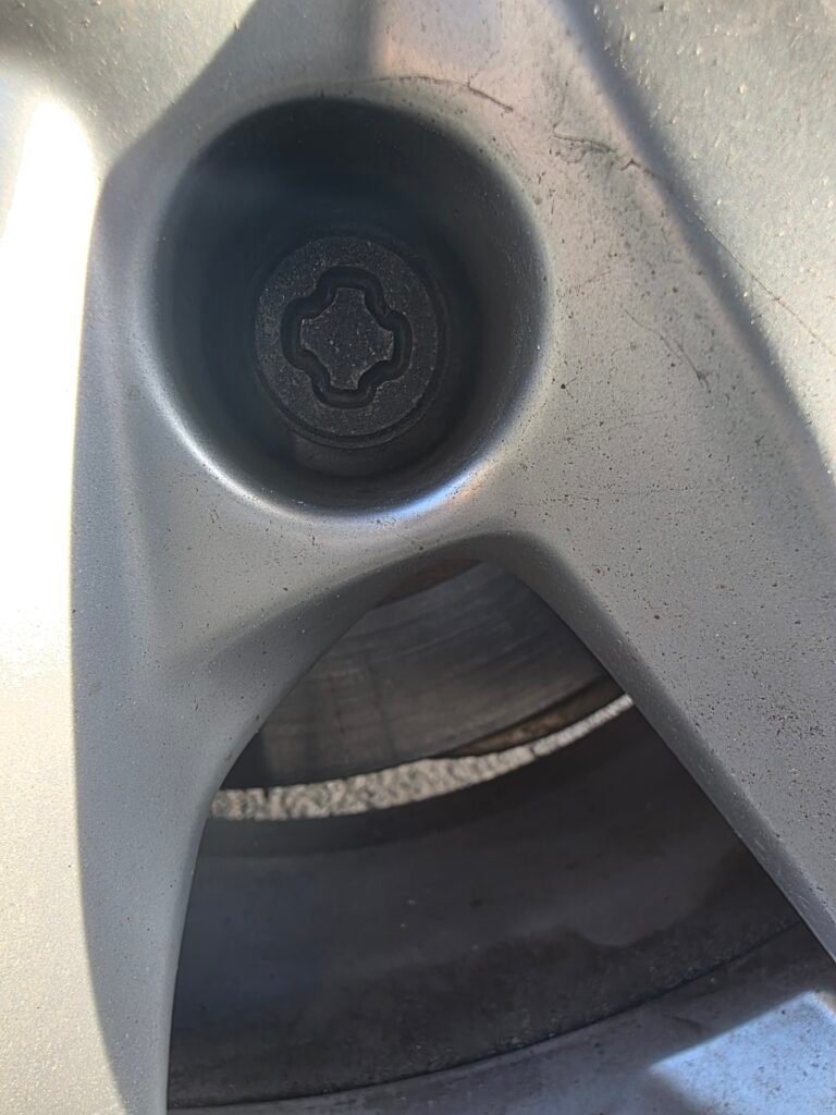 Nissan Boxster wheel locking nut key replacement