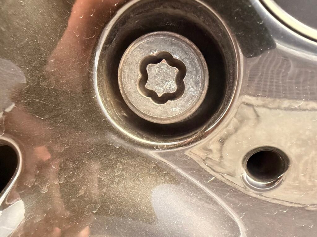 Recambio Mini cooper wheel locking nut key replacement