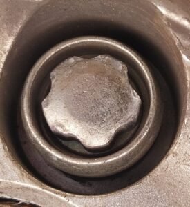 Renault Scenic II (2004) wheel locking nut key replacement