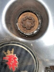 Saab 95 2008 hot areo special editions 2.3 auto petrol wheel locking nut key replacement