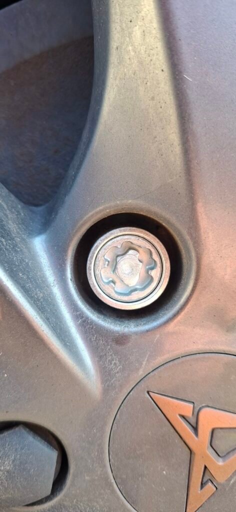 Seat Cupra Born wheel locking nut key replacement