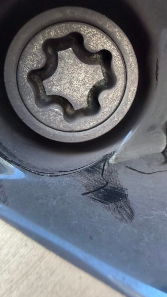 SEAT Ibiza FR wheel locking nut key replacement