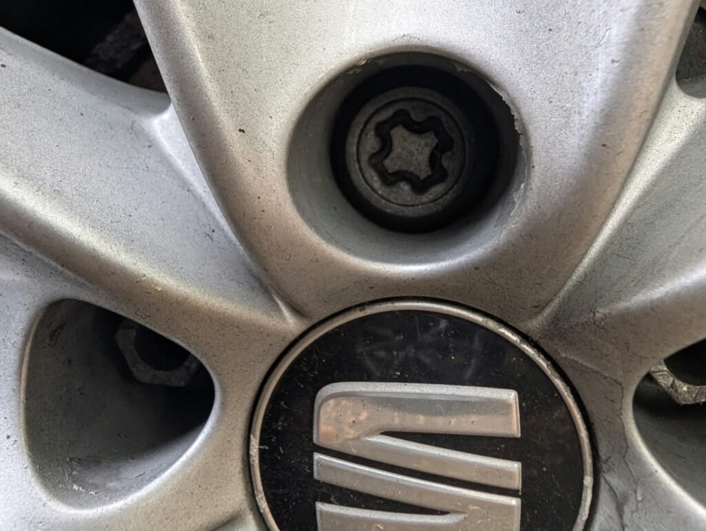 Seat Ibiza Toca wheel locking nut key replacement