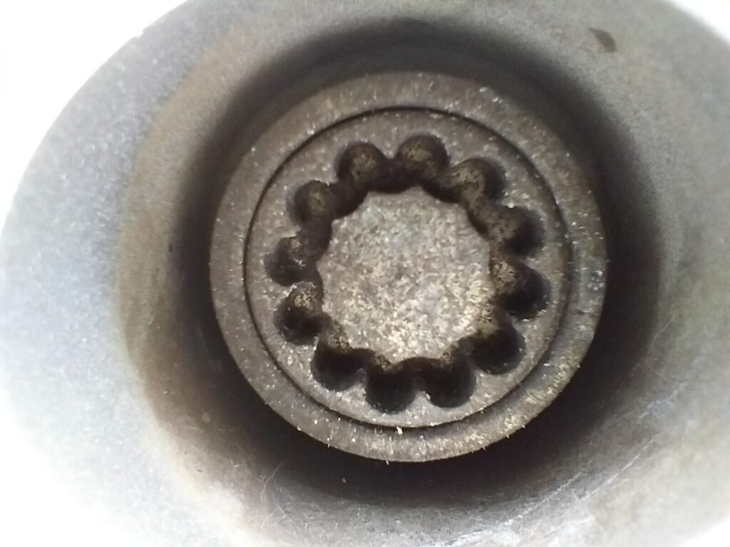Seat Leon estate wheel locking nut key replacement