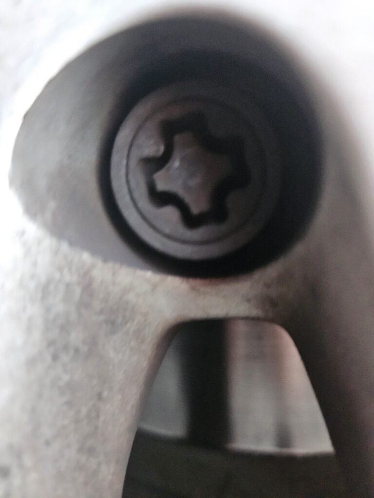 seat leon wheel locking nut key replacement