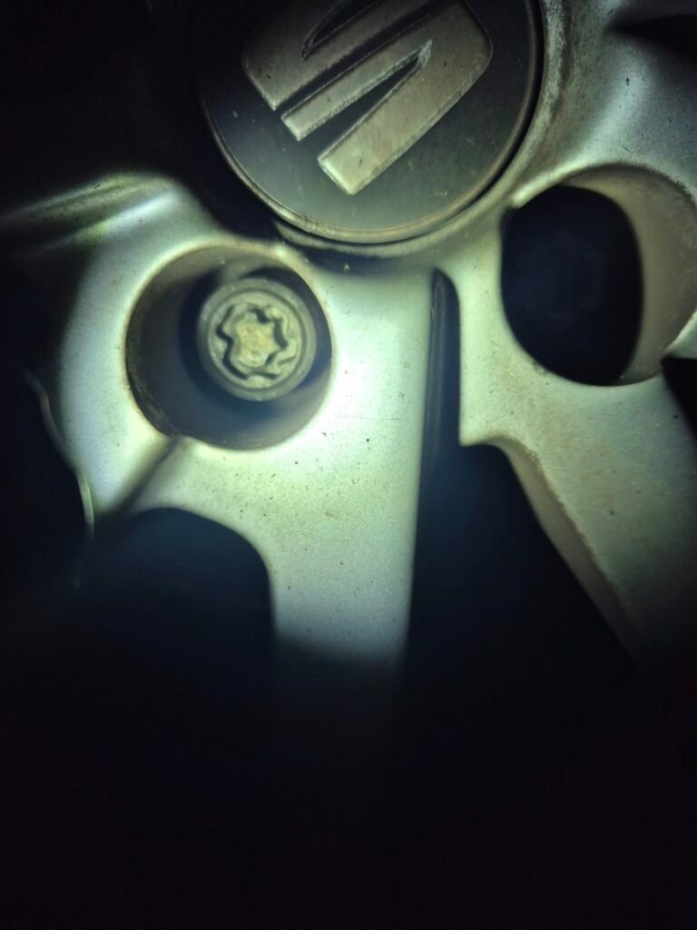 Seat Ibiza lug nut key
