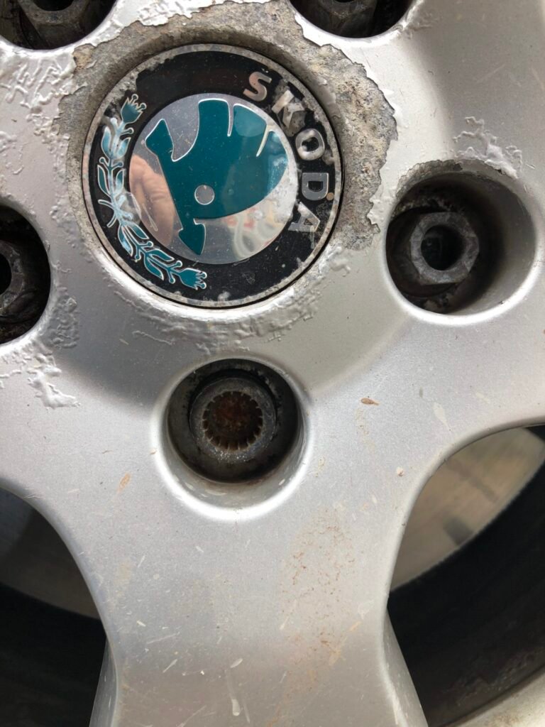 Skoda Octavia wheel locking nut key replacement