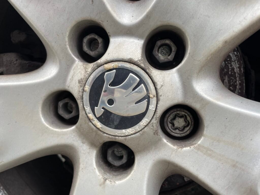 Skoda Roomster wheel locking nut key replacement