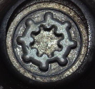 Skoda Superb wheel locking nut key replacement