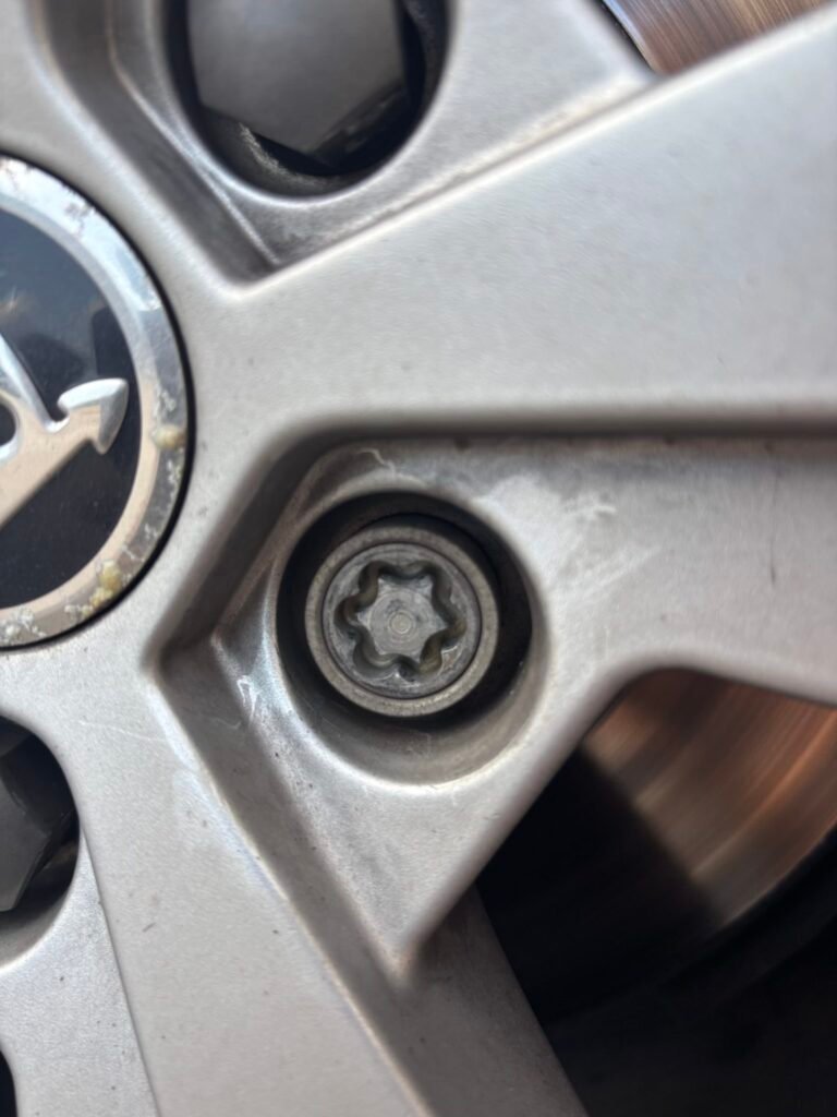 Skoda Superb wheel locking nut key replacement