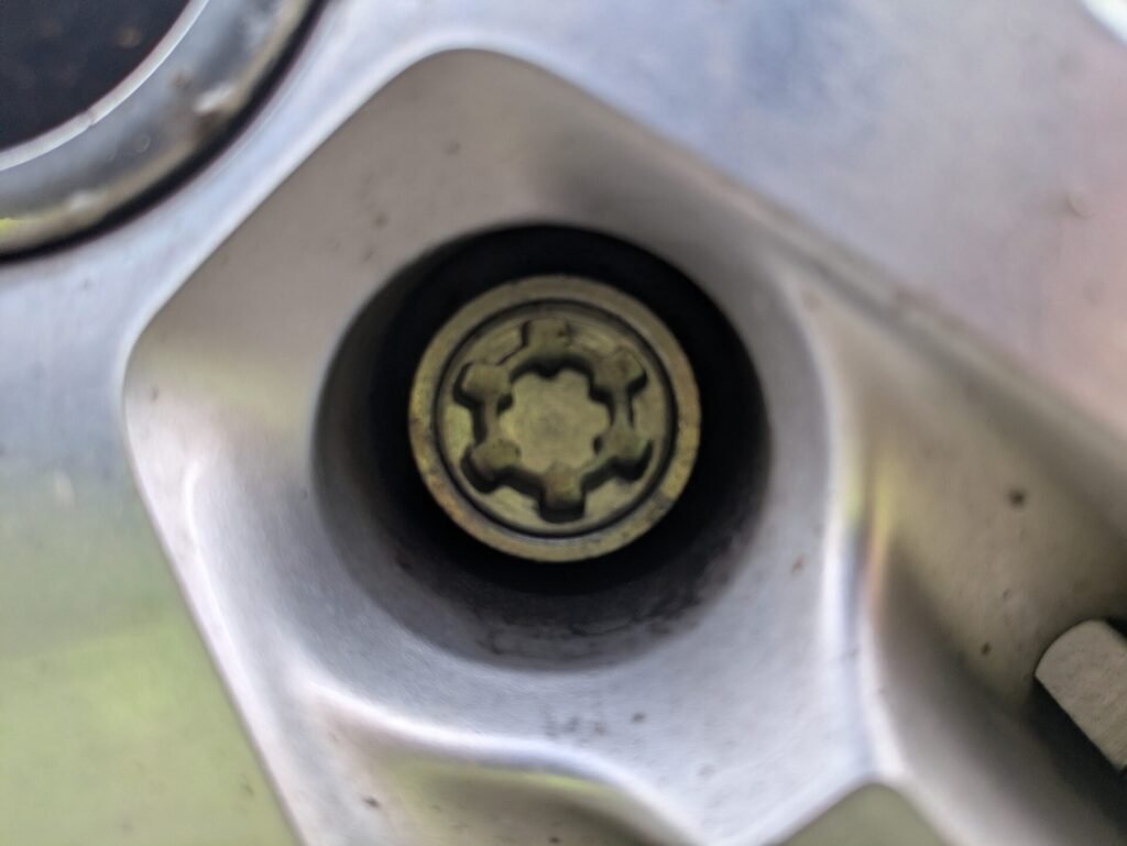 Skoda kodiaq wheel locking key