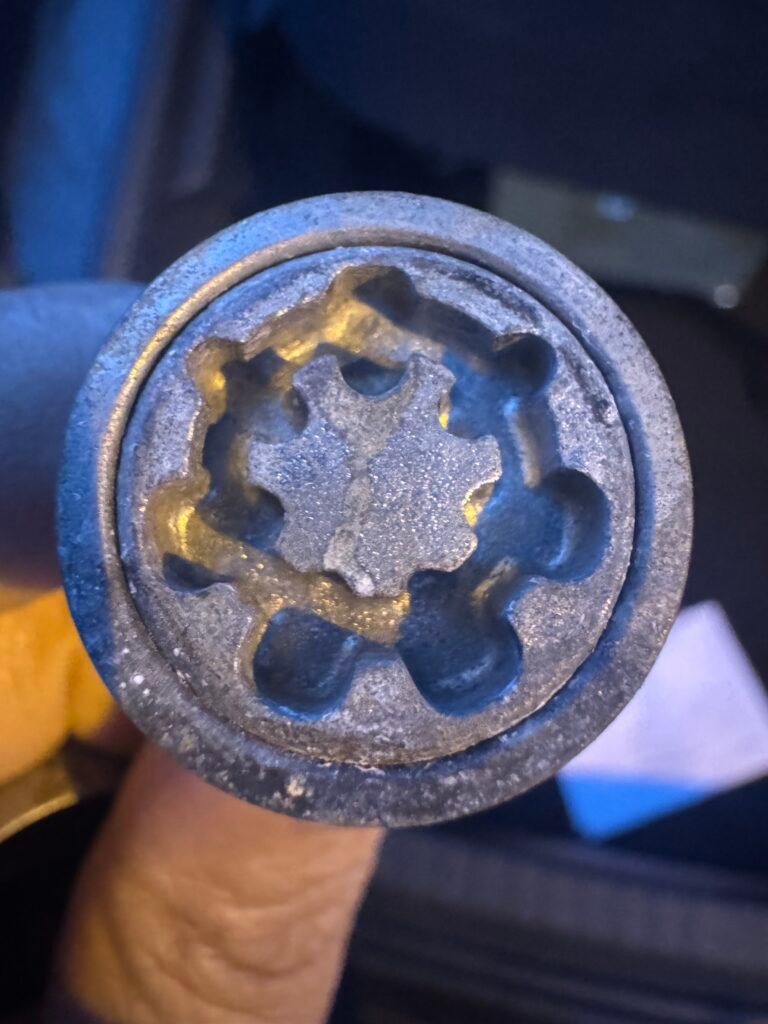 Skoda Octavia wheel nut key replacement
