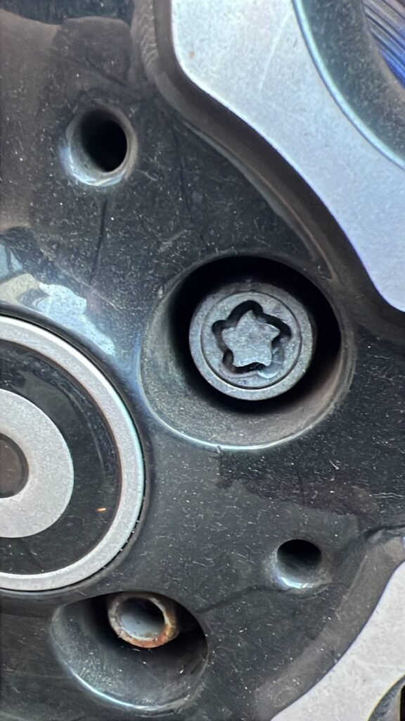 Smart Forfour wheel locking nut key replacement