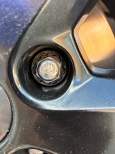 Ssangyong Musso saracen pick up wheel locking nut key replacement
