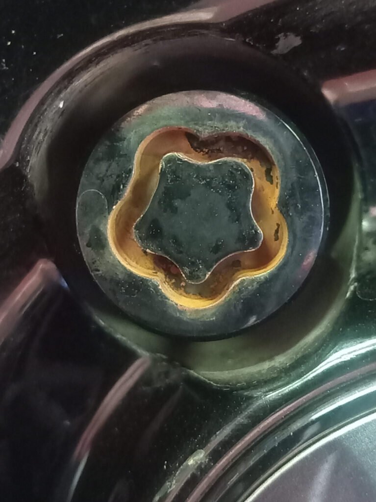Subaru Impreza wheel locking nut key replacement