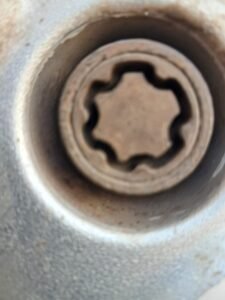 Suzuki Grand vitara wheel locking nut key replacement
