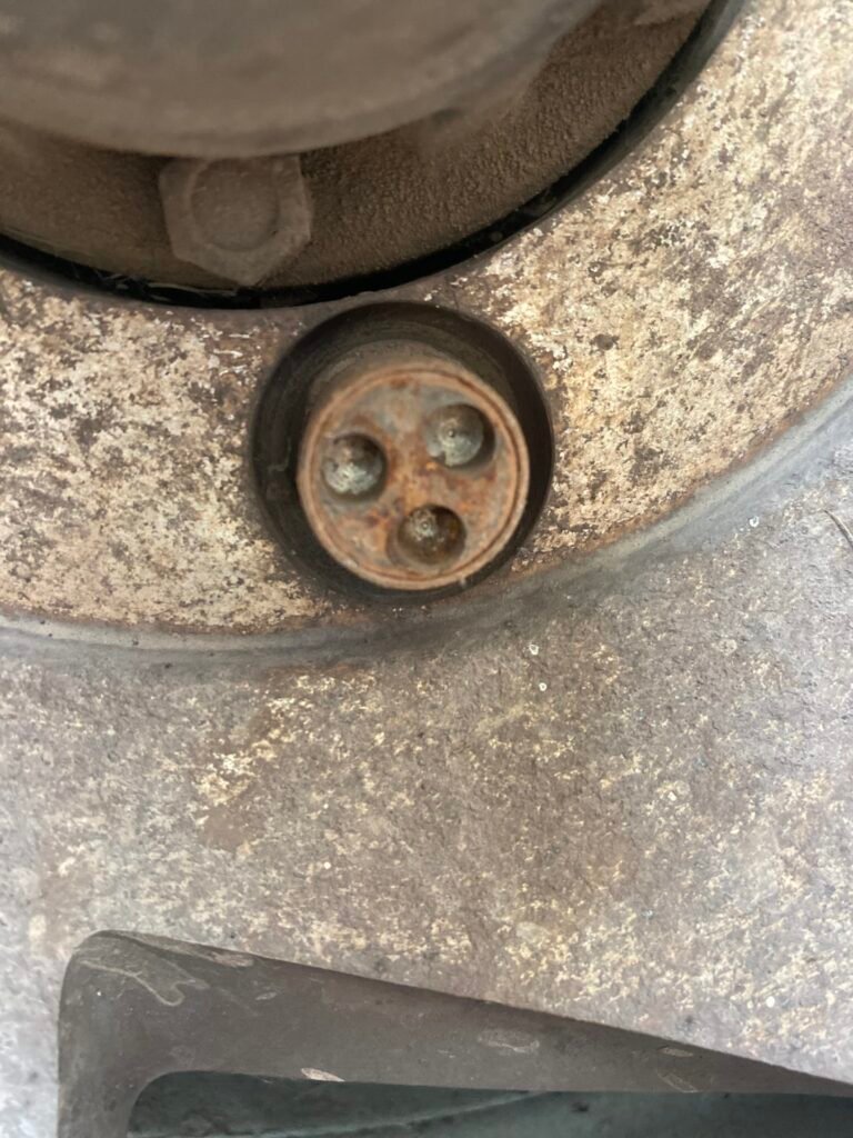 Suzuki Vitara wheel locking nut key replacement