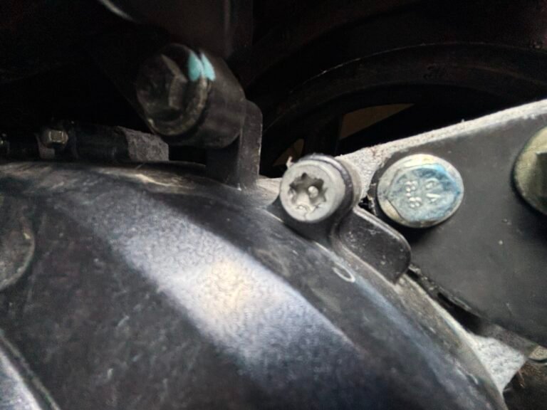 Sym Sum mask 50cc 2022 wheel locking nut key replacement