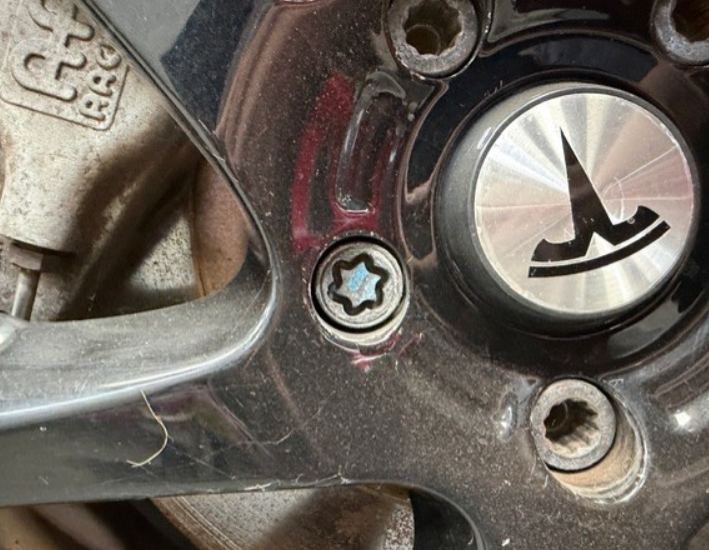 Tesla Roadster 2012 wheel locking nut key replacement