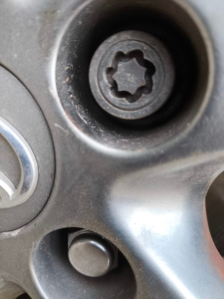 Toyota Auris wheel locking nut key replacement