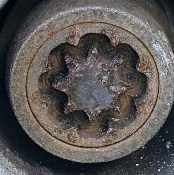 toyota aygo wheel locking nut key replacement