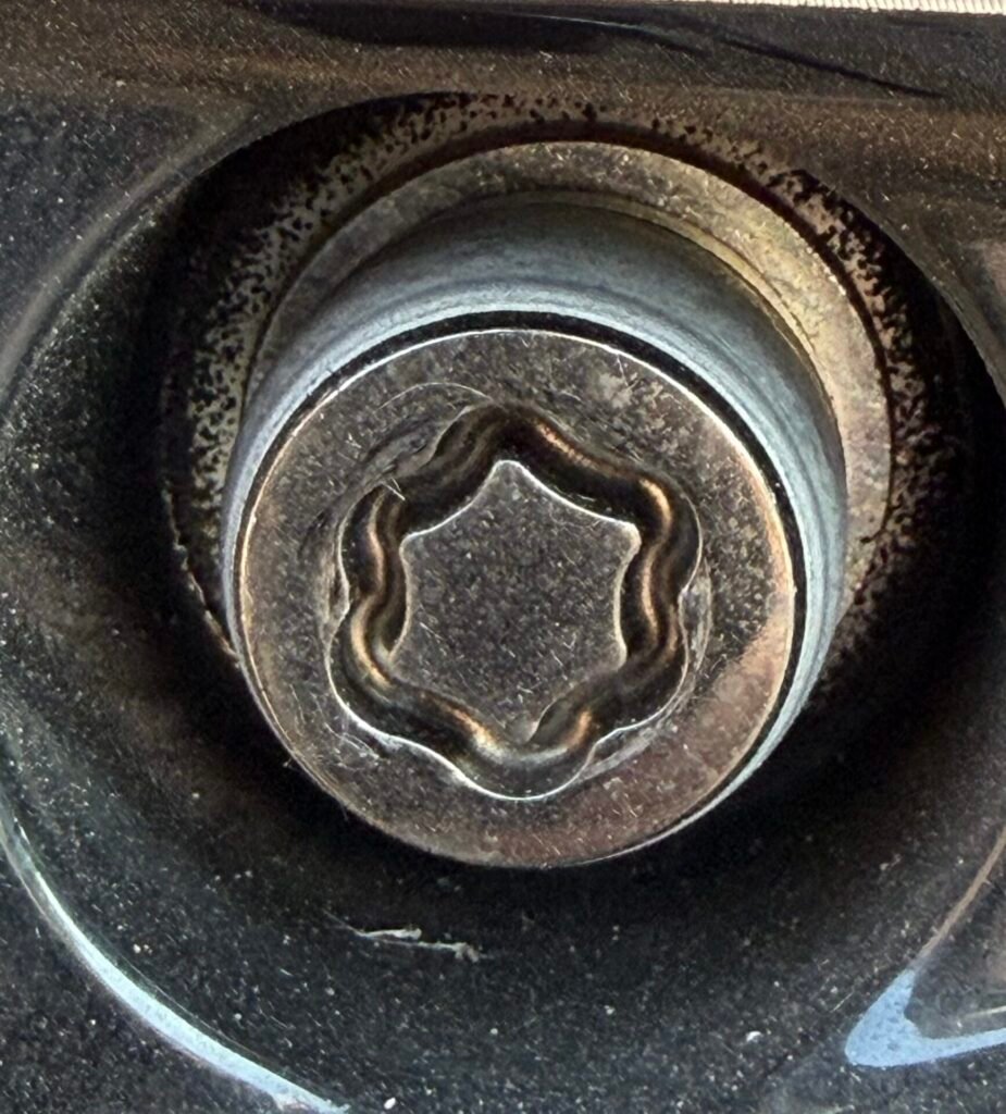 Toyota CHR PHEV GR SPORT wheel locking nut key replacement