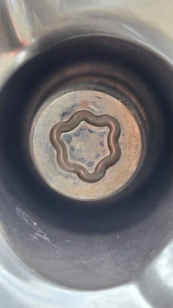 Toyota RAV4 wheel locking nut key replacement
