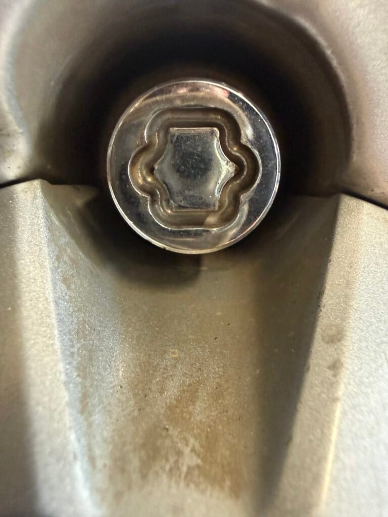 Toyota Sr5 wheel locking nut key replacement