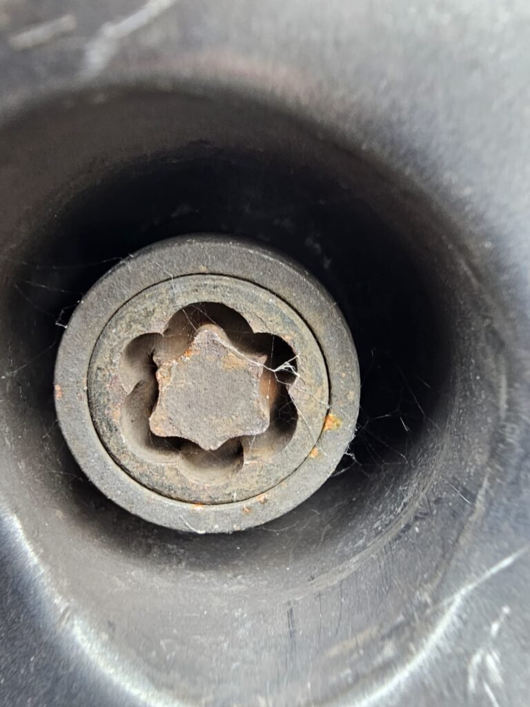 toyota verso wheel locking nut key replacement