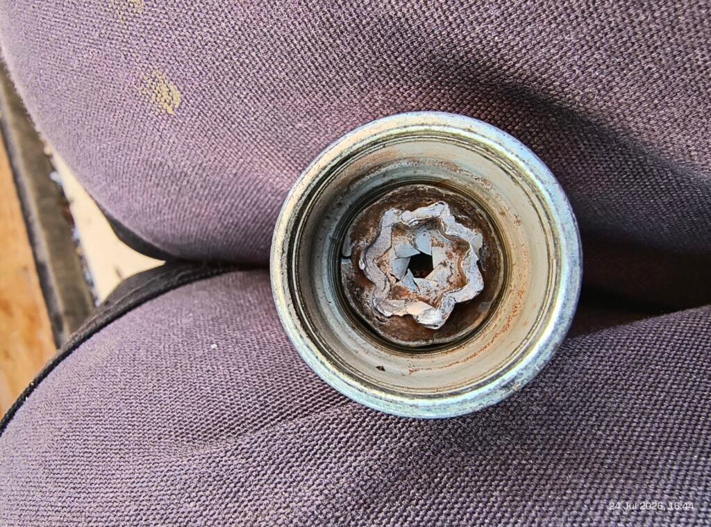 Toyota Yaris 2012 wheel locking nut key replacement