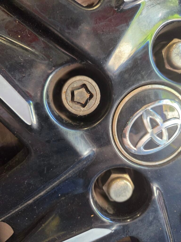 Toyota Yaris wheel locking nut key replacement