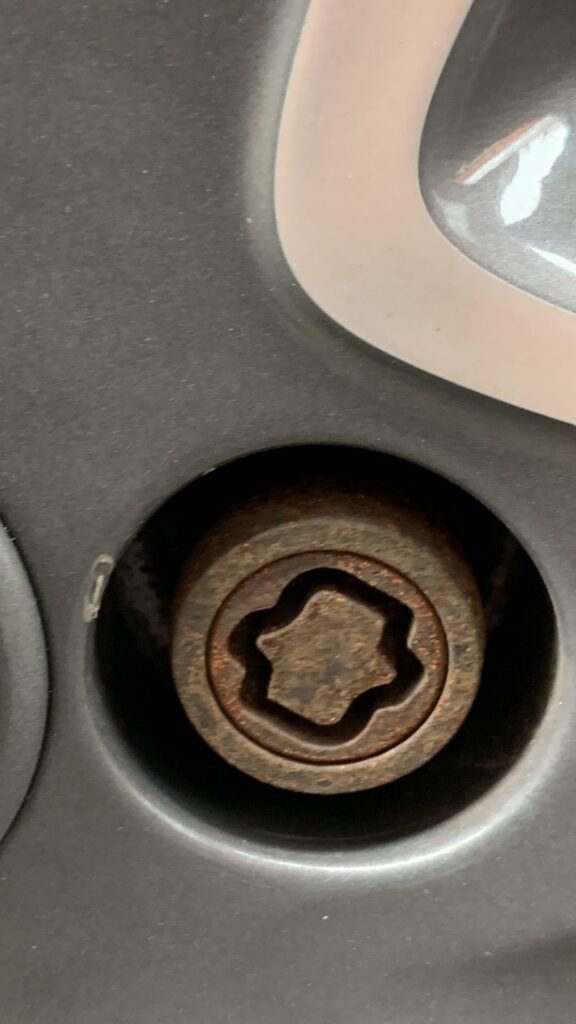 Toyota Yaris wheel locking nut key replacement