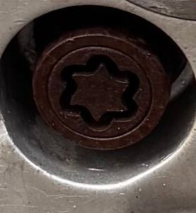 Toyota Yaris wheel lock key code