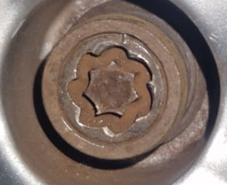 Toyota Yaris wheel nut key replacement