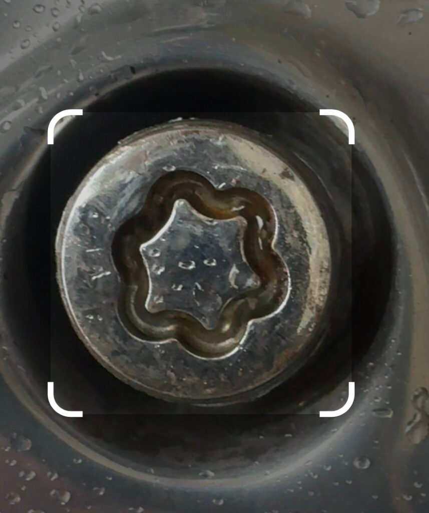 Unknown Unknown wheel locking nut key replacement