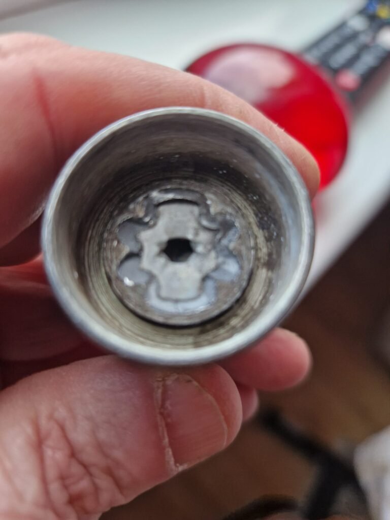 Vauxall Astra wheel locking nut key replacement
