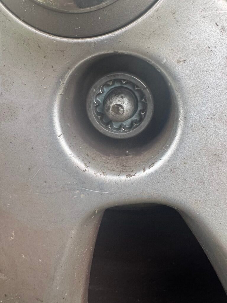 Vauxhall insignia wheel locking nut key replacement