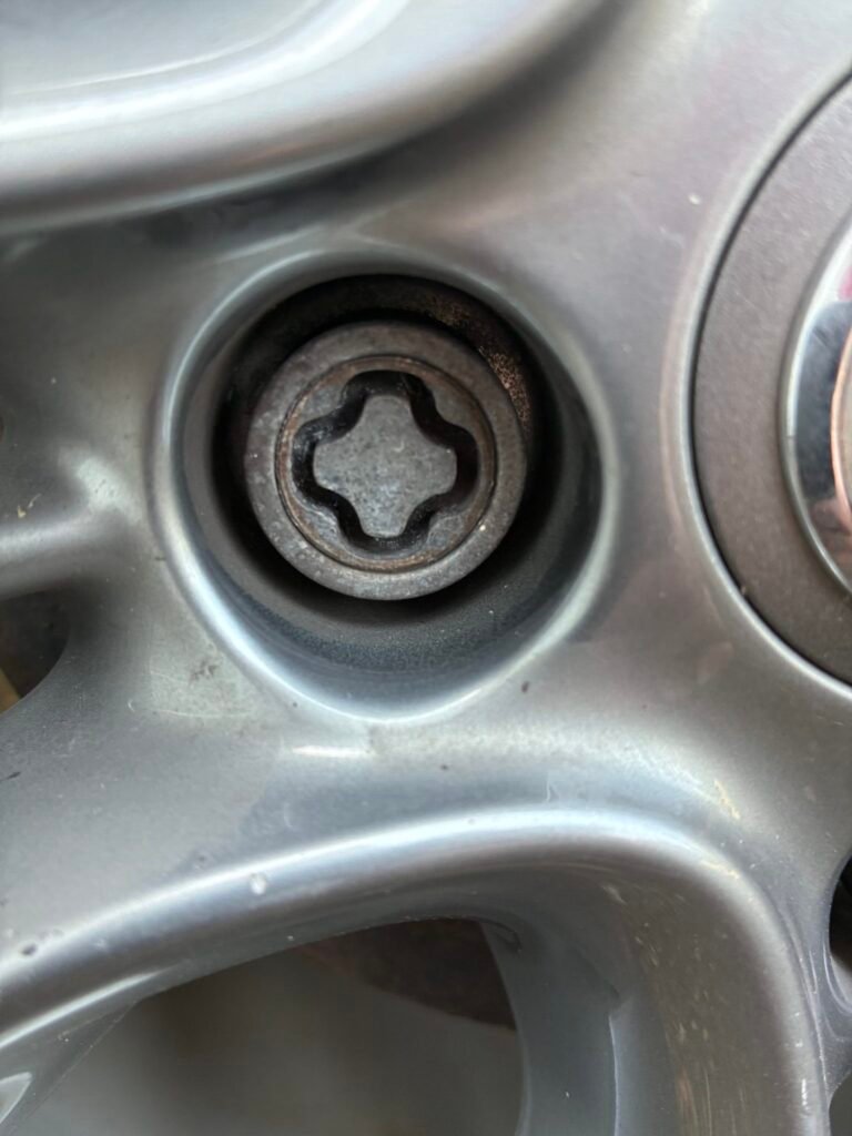 Vauxhall Adam wheel locking nut key replacement