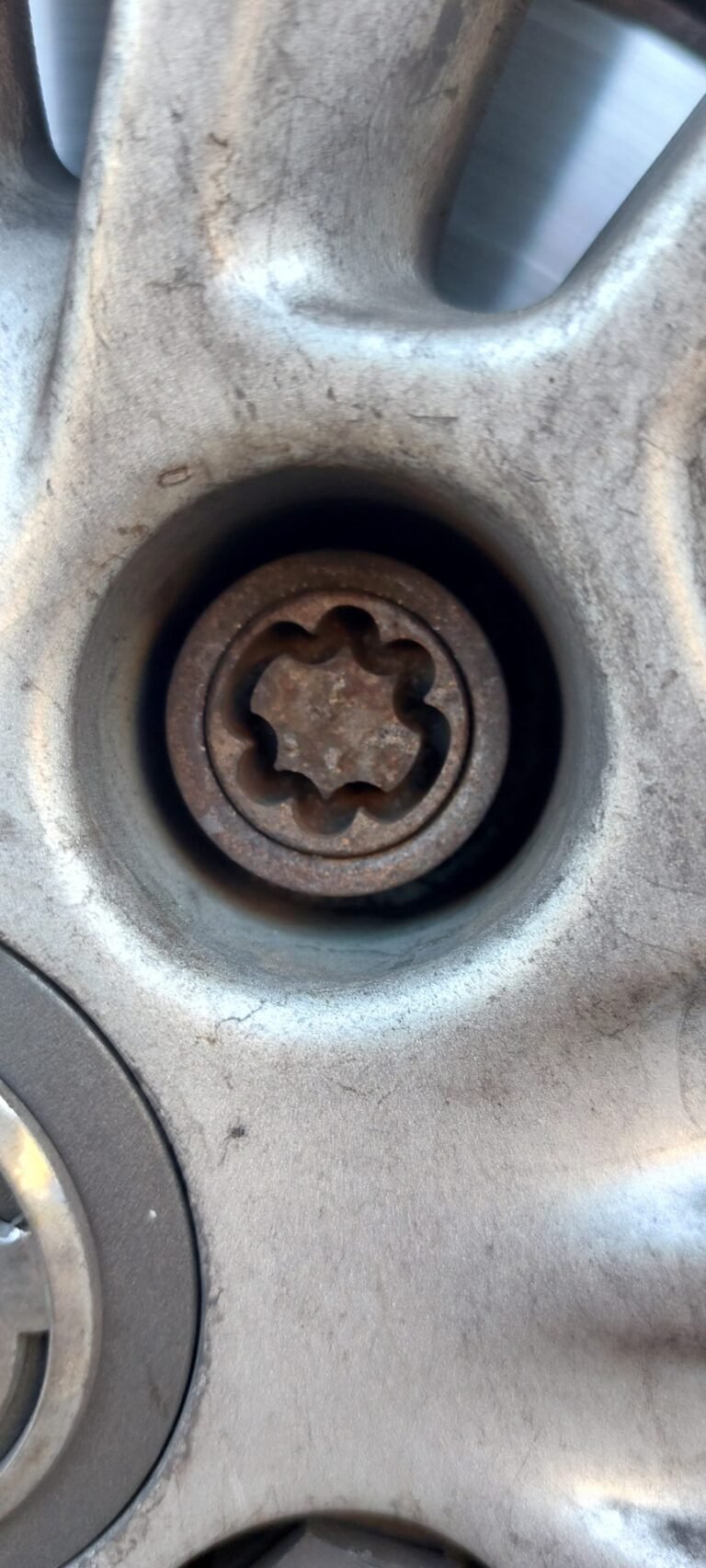 Vauxhall Adam wheel locking nut key replacement