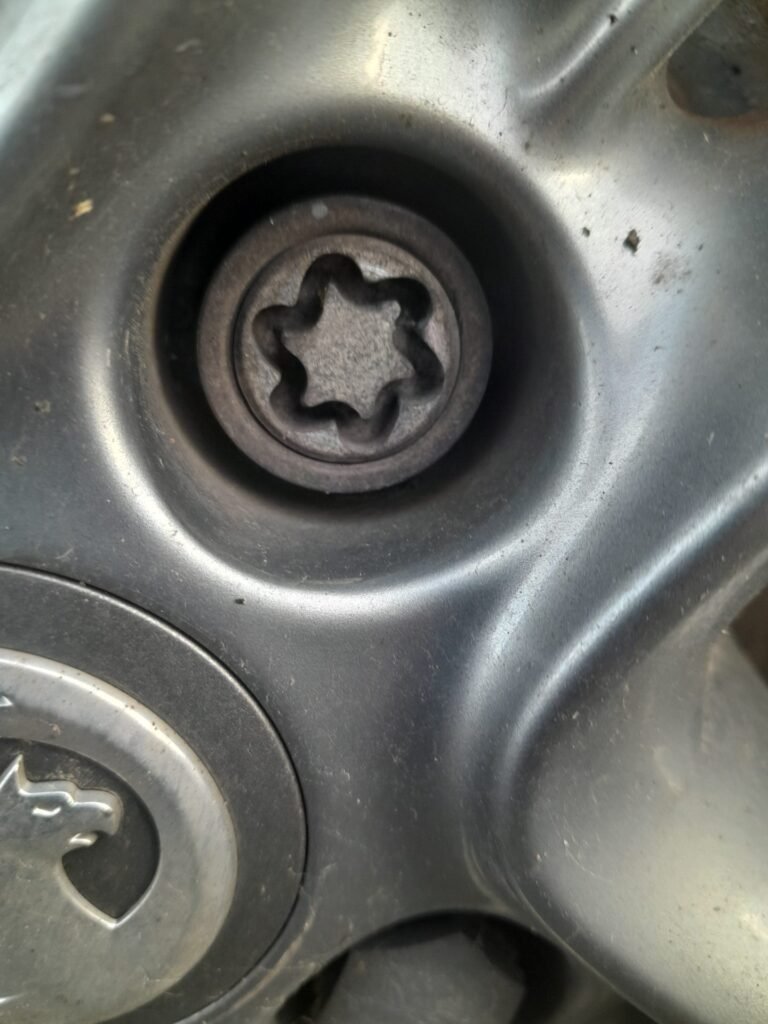 Vauxhall Adam wheel locking nut key replacement