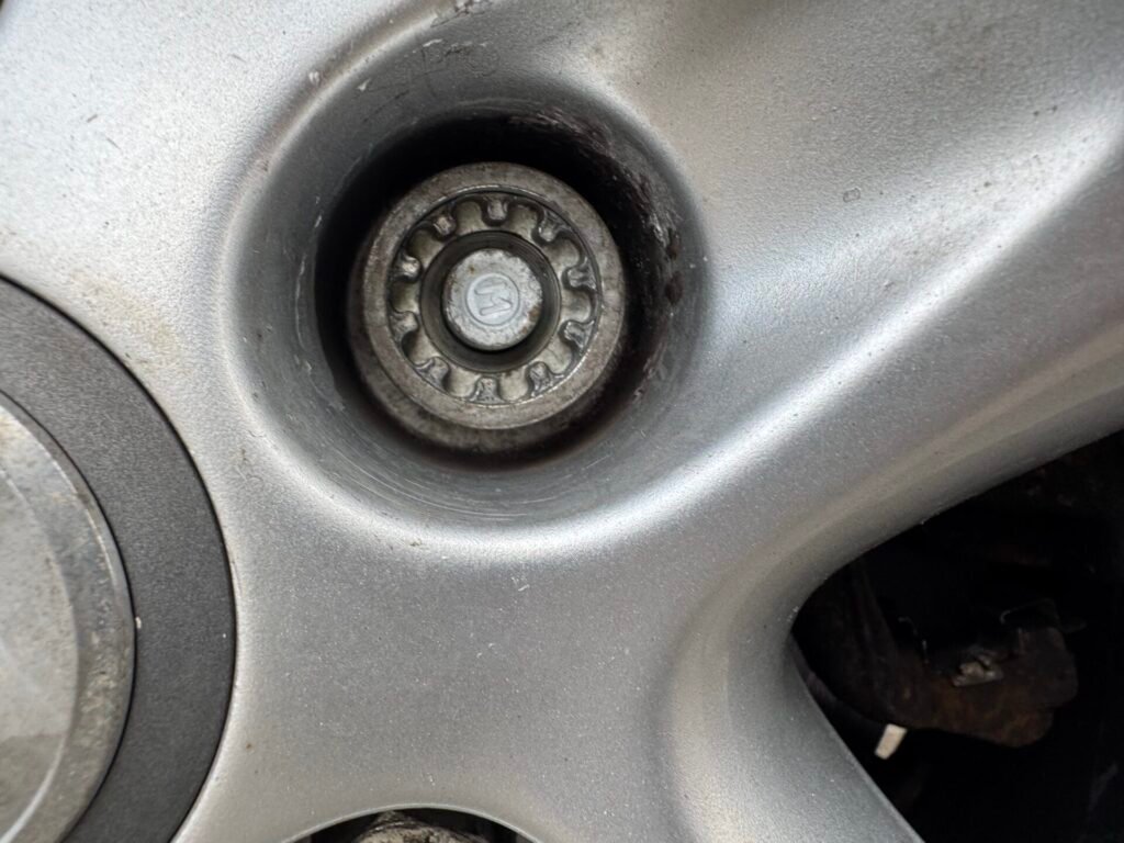 Vauxhall Astra wheel locking nut key replacement
