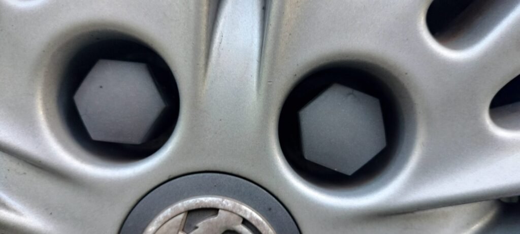 Vauxhall Astra wheel locking nut key replacement
