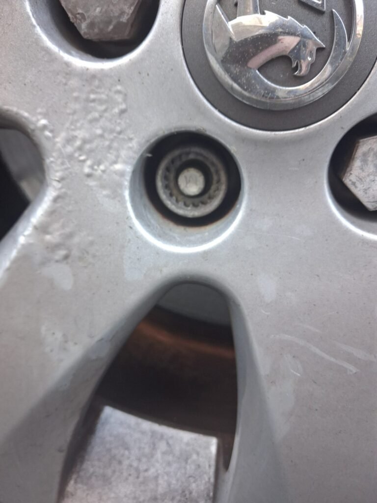 Vauxhall Astra wheel locking nut key replacement