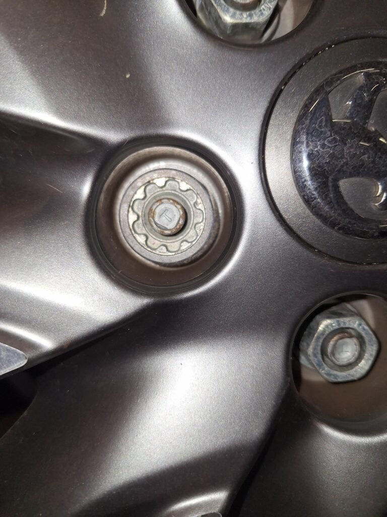Vauxhall Astra wheel locking nut key replacement