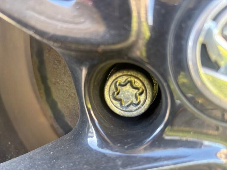 vauxhall Corsa Griffin wheel locking nut key replacement